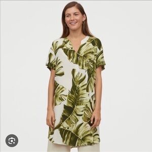H&M Green Leaf tropical Print Dress size medium